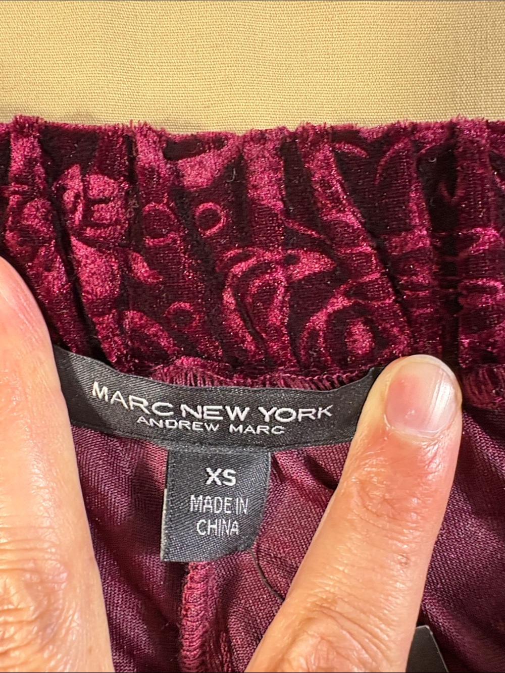 Marc New York Andrew Marc Burgundy Velvet Burnout Floral Wide Leg Pants XS NWT - Picture 2 of 11